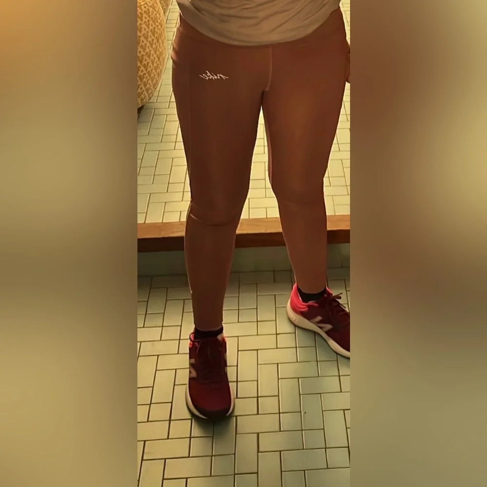 NIKE Training Tights - Size Medium - Picture 2 of 2